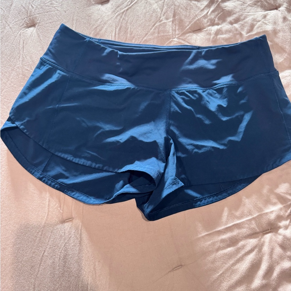 Lulu speed 2.5” size 6 Women's Navy Blue Shorts